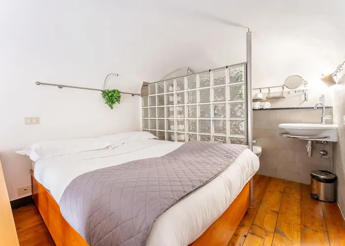 Esedra Loft, Like On A Boat Drifting Through * Roma