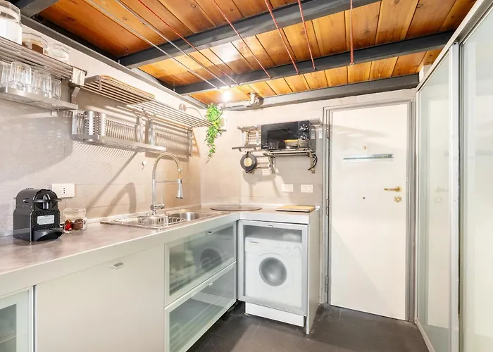 Apartamento Esedra Loft, Like On A Boat Drifting Through *