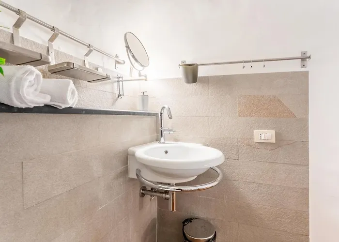 Apartamento Esedra Loft, Like On A Boat Drifting Through